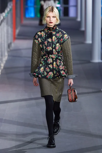 Look 20
